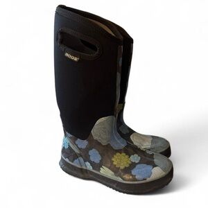 BOGS Women's Floral Black and Blue Boots